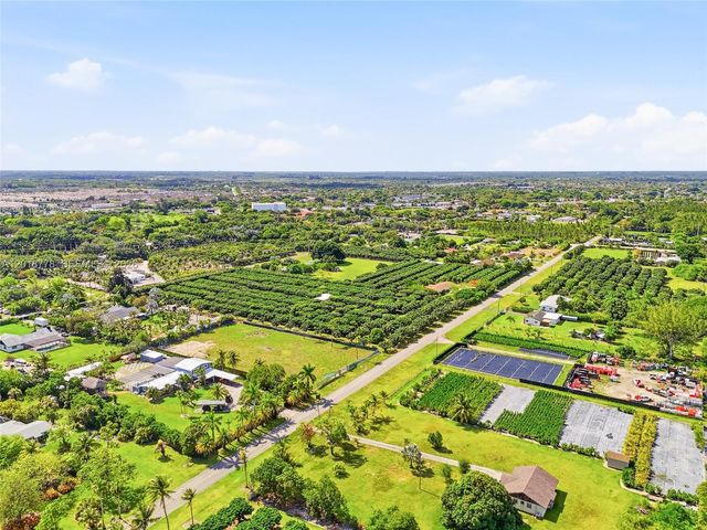 23600 SW 122 Avenue, Miami, FL 33032