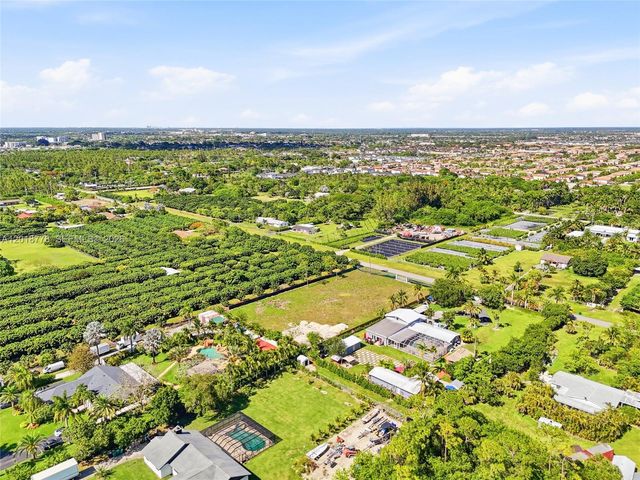23600 SW 122 Avenue, Miami, FL 33032