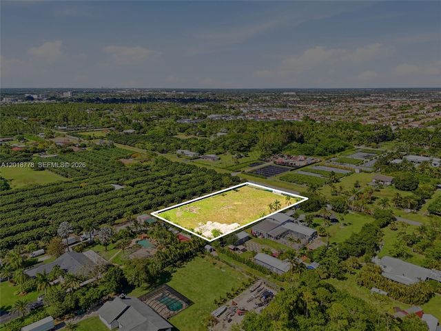 23600 SW 122 Avenue, Miami, FL 33032