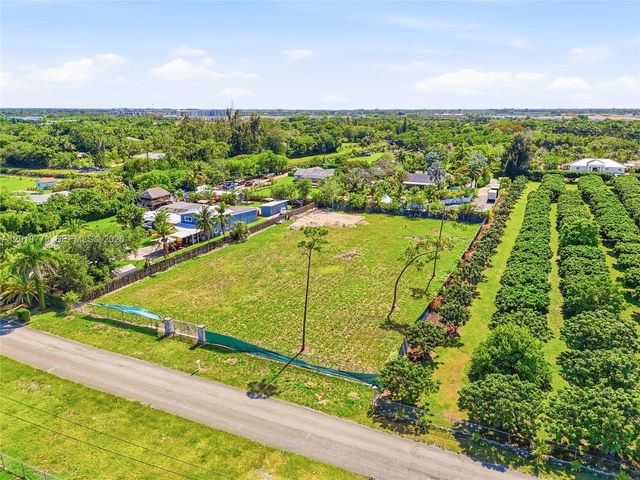 23600 SW 122 Avenue, Miami, FL 33032