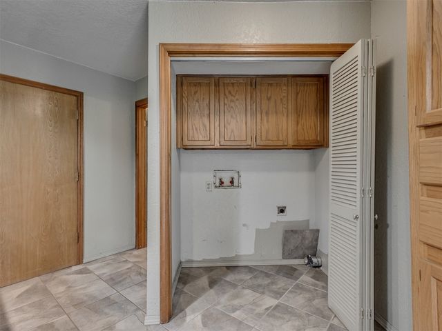 1709 Chaparral Lane, Edmond, OK 73013