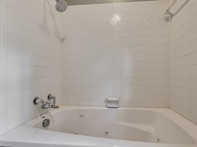 1709 Chaparral Lane, Edmond, OK 73013
