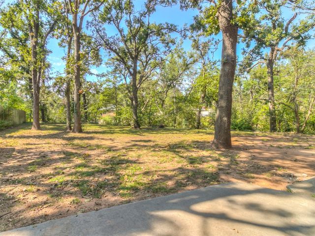 1709 Chaparral Lane, Edmond, OK 73013
