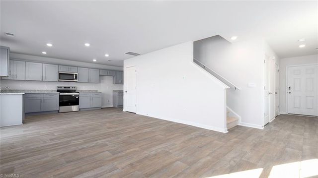 1532 Hamilton Hills Drive, Greensboro, NC 27406