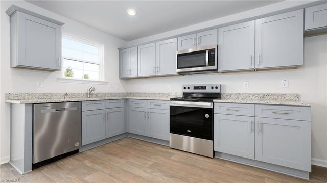 1532 Hamilton Hills Drive, Greensboro, NC 27406