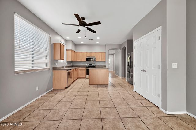 18165 W CANYON Lane, Goodyear, AZ 85338