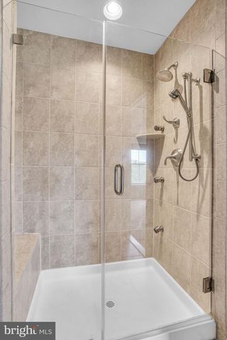 2619 S KENMORE CT, Arlington, VA 22206