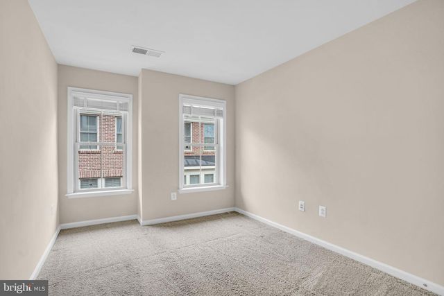 2619 S KENMORE CT, Arlington, VA 22206