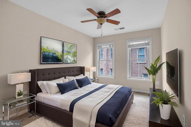 2619 S KENMORE CT, Arlington, VA 22206