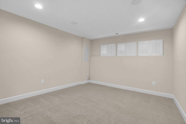 2619 S KENMORE CT, Arlington, VA 22206