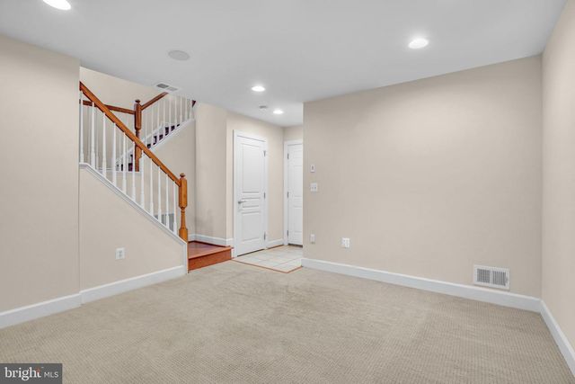 2619 S KENMORE CT, Arlington, VA 22206