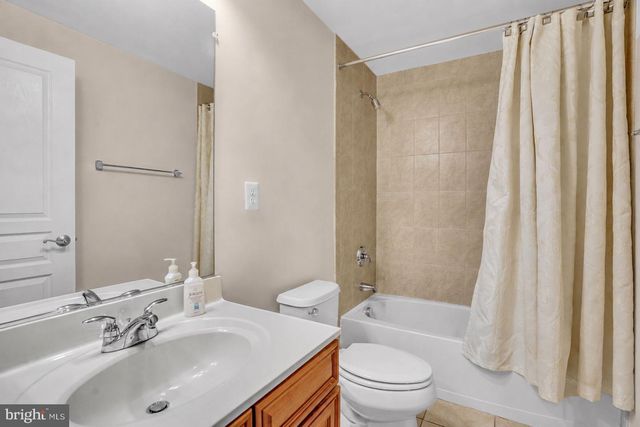 2619 S KENMORE CT, Arlington, VA 22206