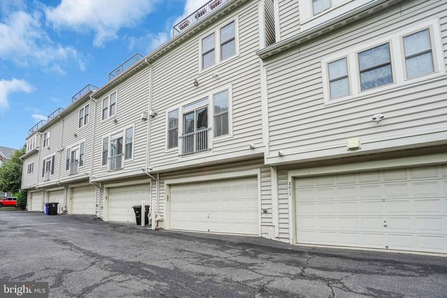 2619 S KENMORE CT, Arlington, VA 22206
