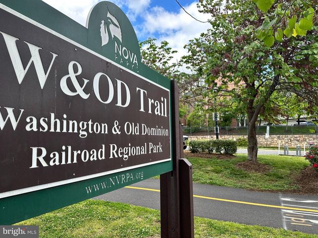 2619 S KENMORE CT, Arlington, VA 22206