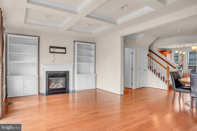 2619 S KENMORE CT, Arlington, VA 22206