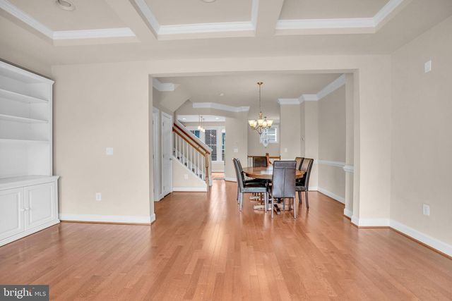 2619 S KENMORE CT, Arlington, VA 22206