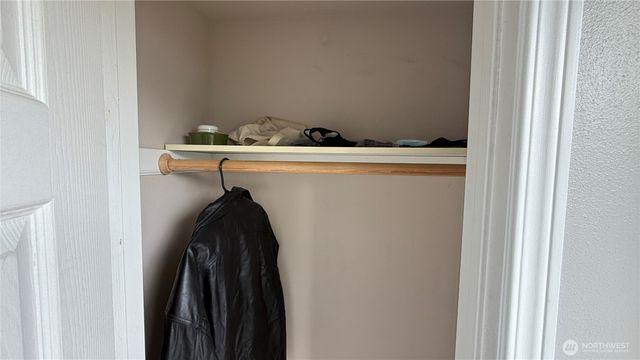 47 SE 10th Street, College Place, WA 99324