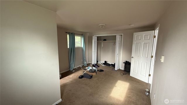 47 SE 10th Street, College Place, WA 99324