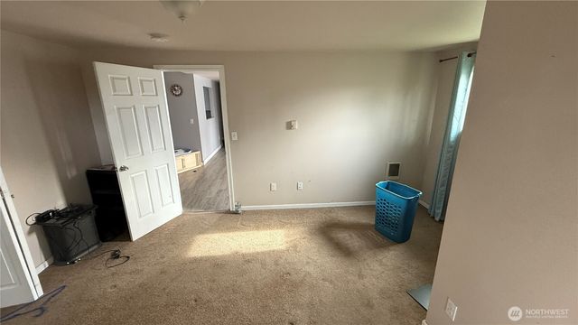 47 SE 10th Street, College Place, WA 99324