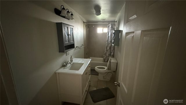 47 SE 10th Street, College Place, WA 99324