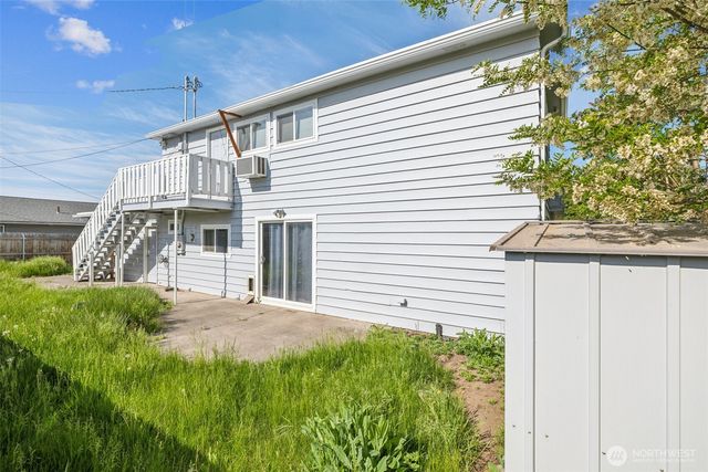 47 SE 10th Street, College Place, WA 99324