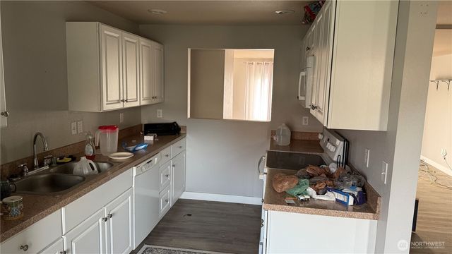 47 SE 10th Street, College Place, WA 99324