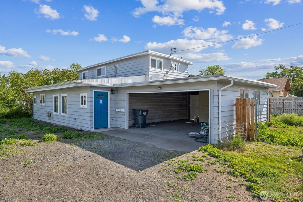 47 SE 10th Street, College Place, WA 99324