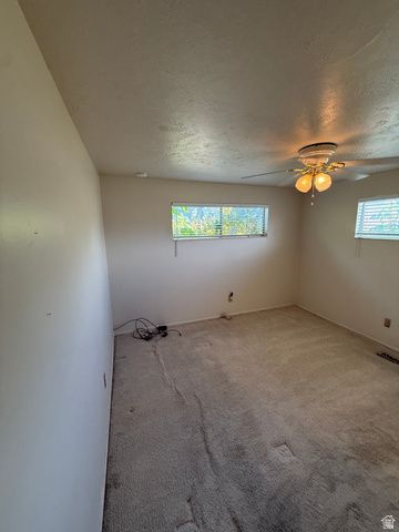 964 E 5290 S, Murray, UT 84117