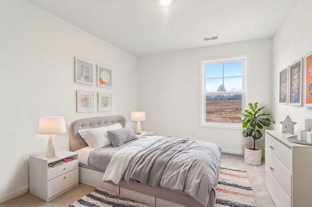 8087 Smooth Whiskey Circle, New Ellenton, SC 29809