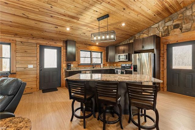 594 Ferry Landing DR, Boydton, VA 23917