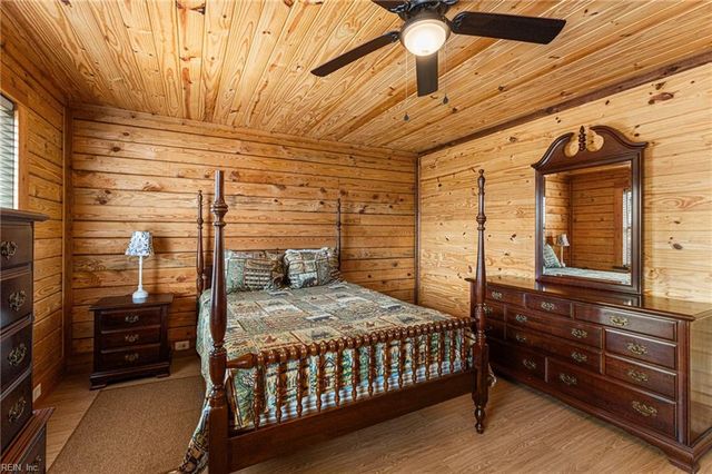 594 Ferry Landing DR, Boydton, VA 23917