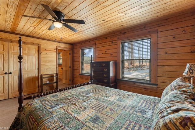 594 Ferry Landing DR, Boydton, VA 23917