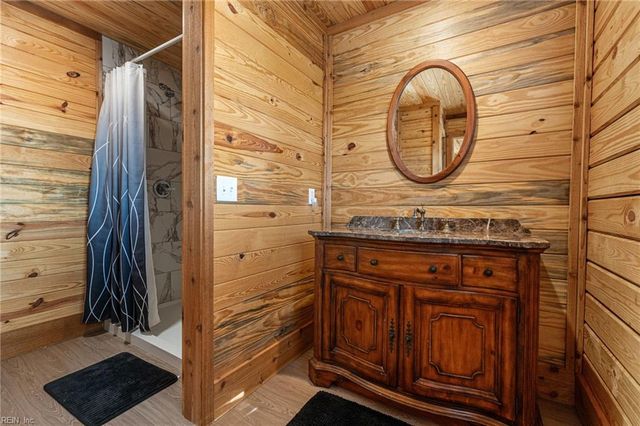 594 Ferry Landing DR, Boydton, VA 23917