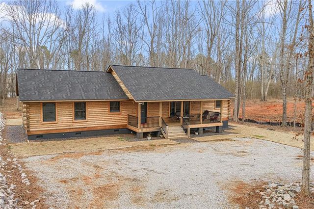 594 Ferry Landing DR, Boydton, VA 23917