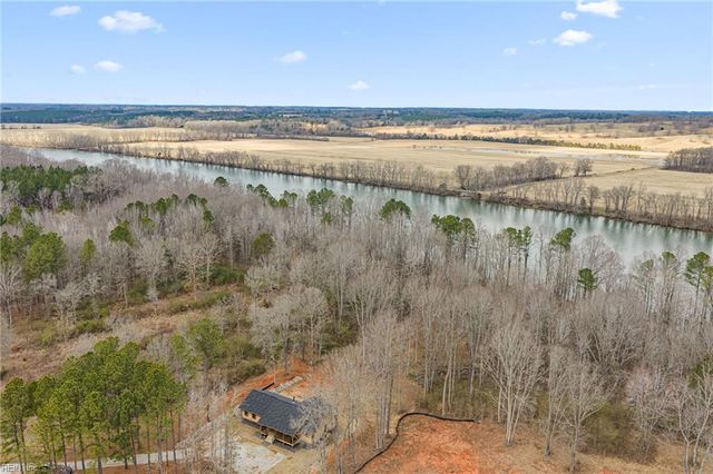 594 Ferry Landing DR, Boydton, VA 23917