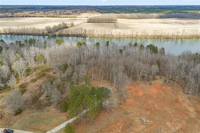 594 Ferry Landing DR, Boydton, VA 23917