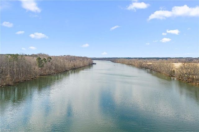 594 Ferry Landing DR, Boydton, VA 23917