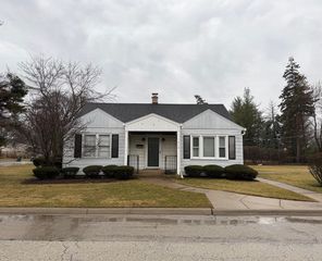 313 E George Street, Arlington Heights, IL 60005
