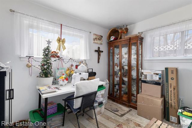 20230 Empire Street, Taylor, MI 48180