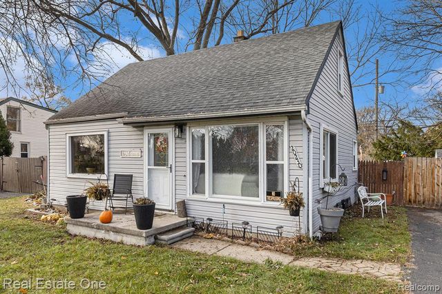 20230 Empire Street, Taylor, MI 48180