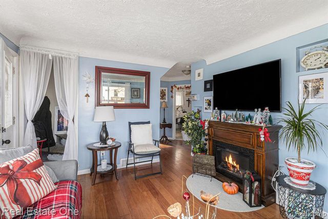 20230 Empire Street, Taylor, MI 48180