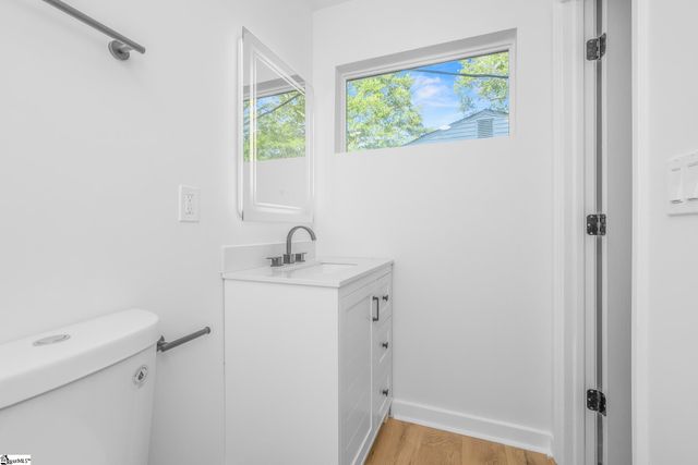 10 Valley View Lane, Greenville, SC 29605