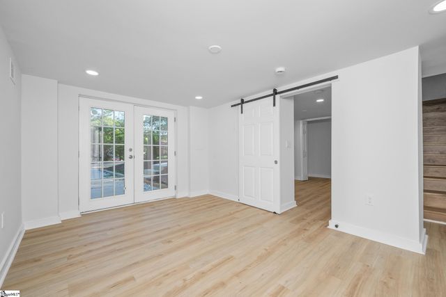 10 Valley View Lane, Greenville, SC 29605