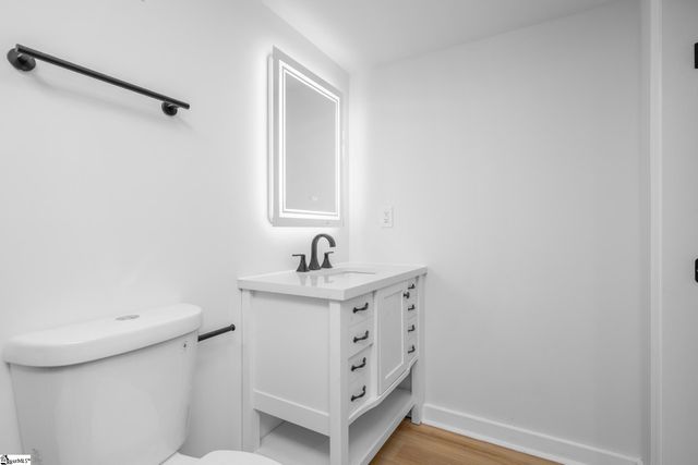 10 Valley View Lane, Greenville, SC 29605