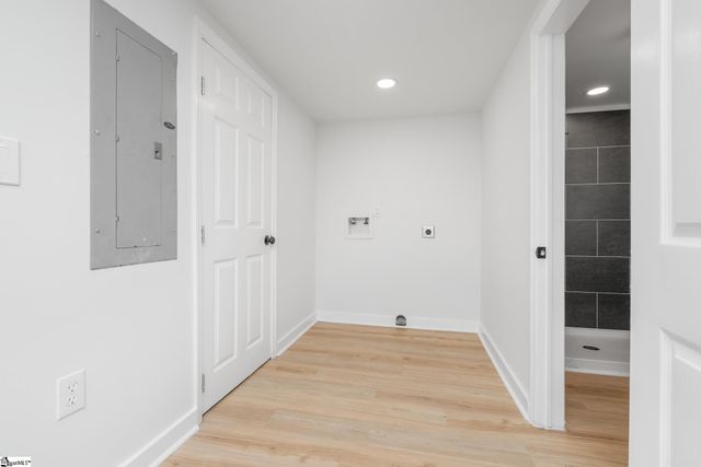 10 Valley View Lane, Greenville, SC 29605