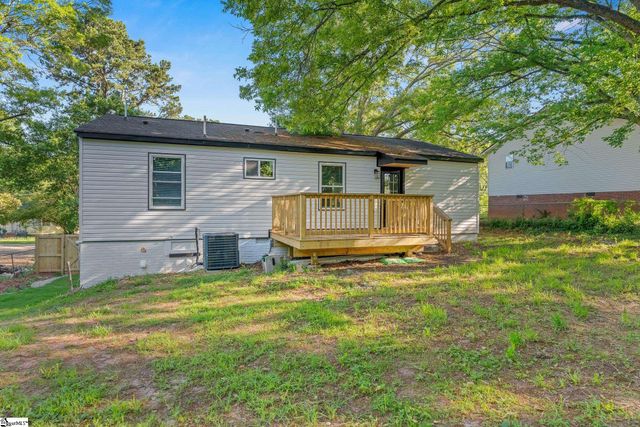 10 Valley View Lane, Greenville, SC 29605