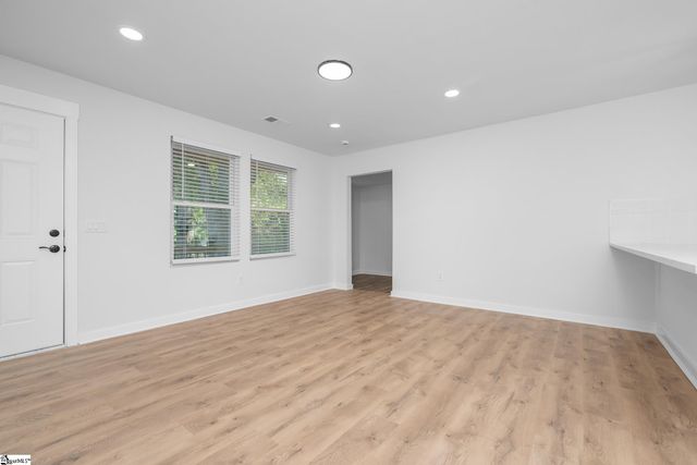 10 Valley View Lane, Greenville, SC 29605