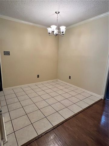 8652 RIDGEMONT Drive, Pineville, LA 71360