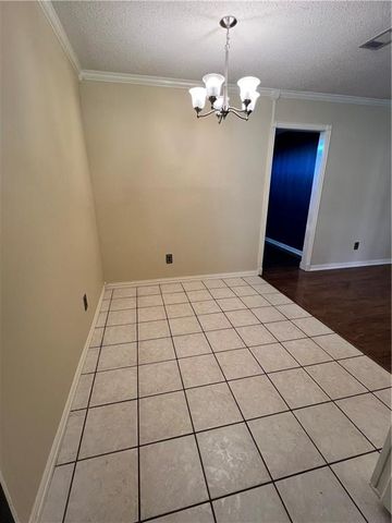 8652 RIDGEMONT Drive, Pineville, LA 71360