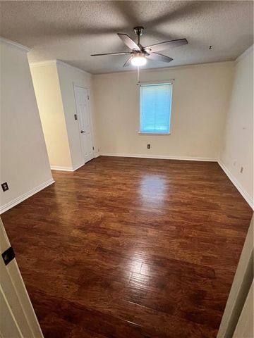 8652 RIDGEMONT Drive, Pineville, LA 71360